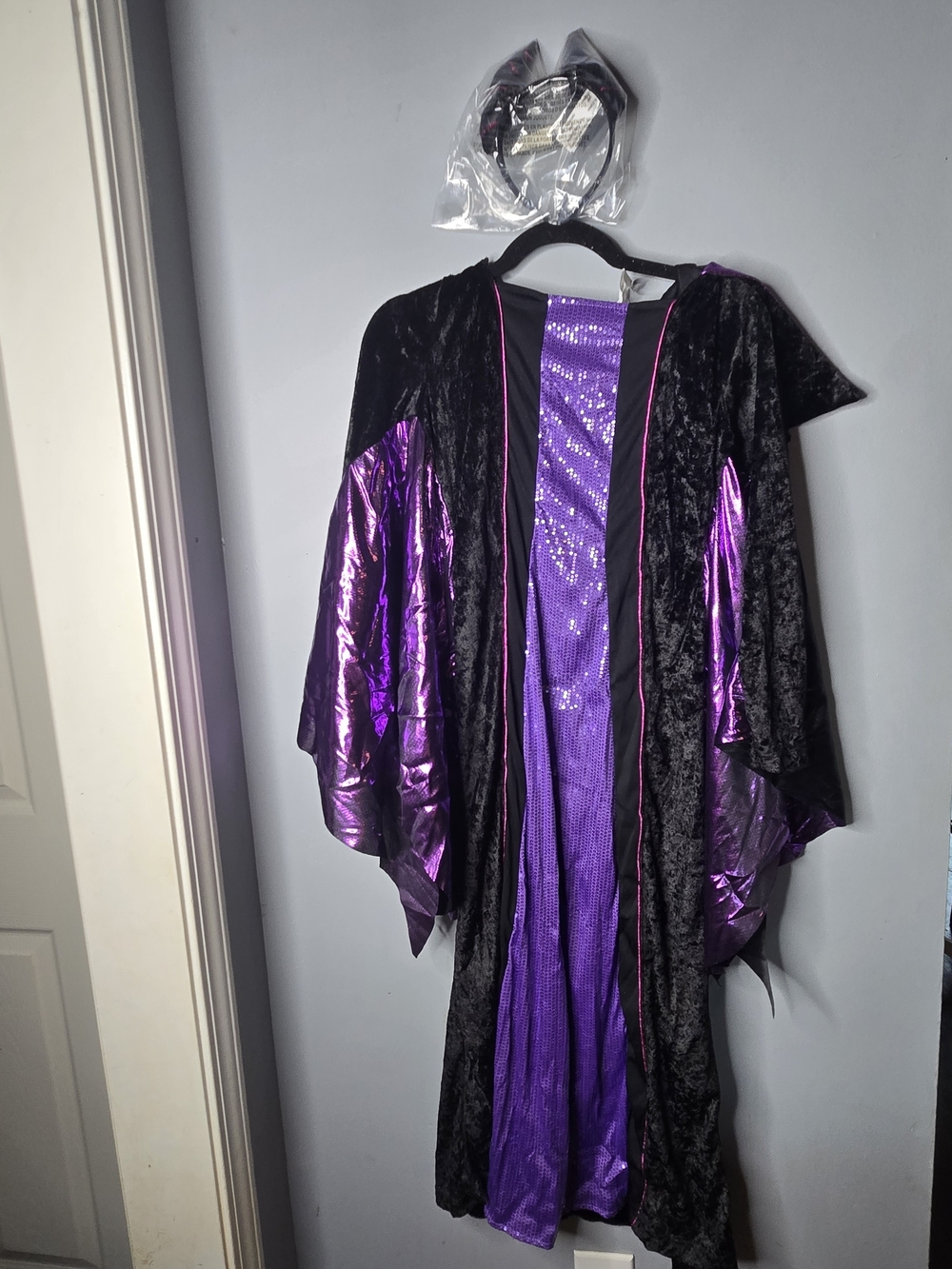 Disney Maleficent Costume with Horn Headband – Child XL (14–16) – Black & Purple